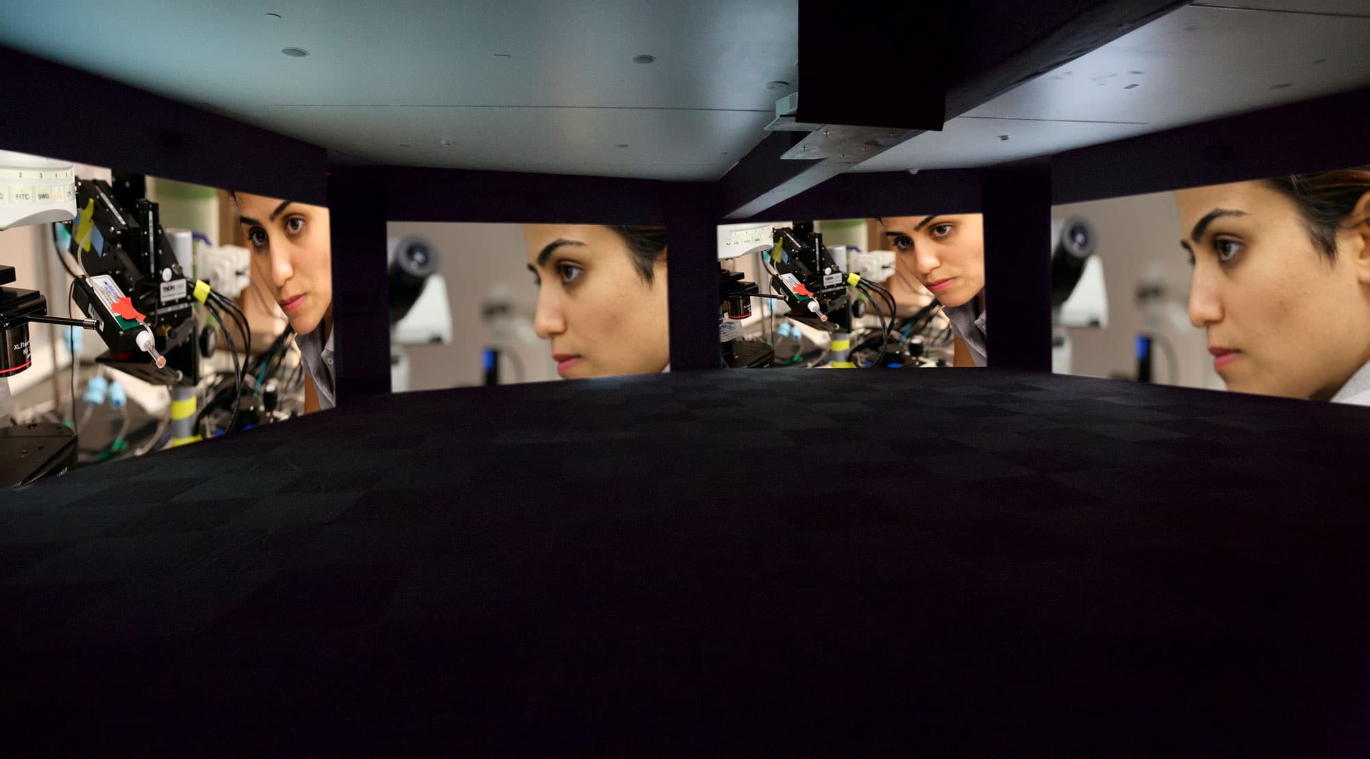 Can’t-Find-My-Way-Home-installation-view-at-Blaffer-Art-Museum–(5)