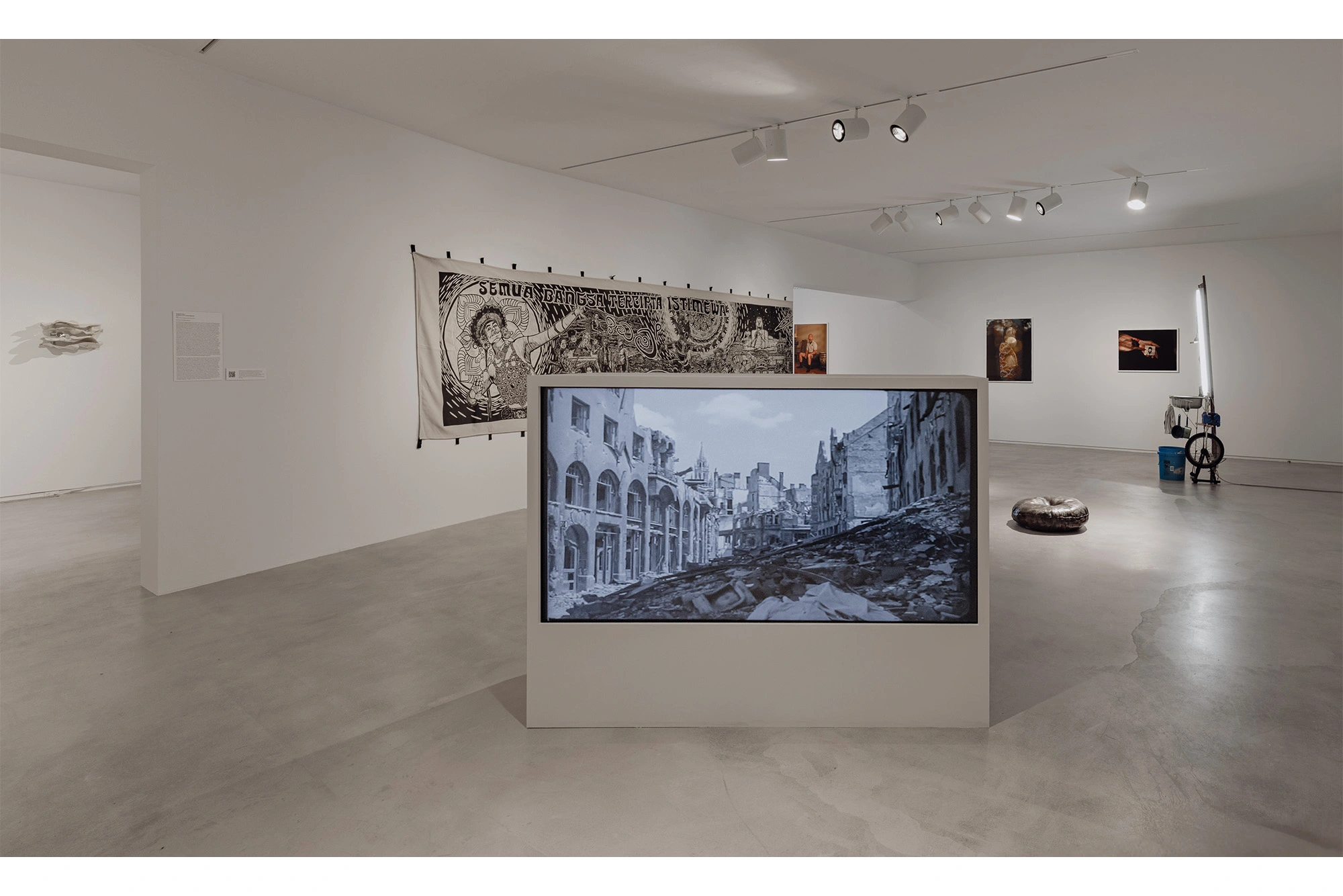 Makeshift Memorials, Small Revolutions, KADIST, Exhibition Images