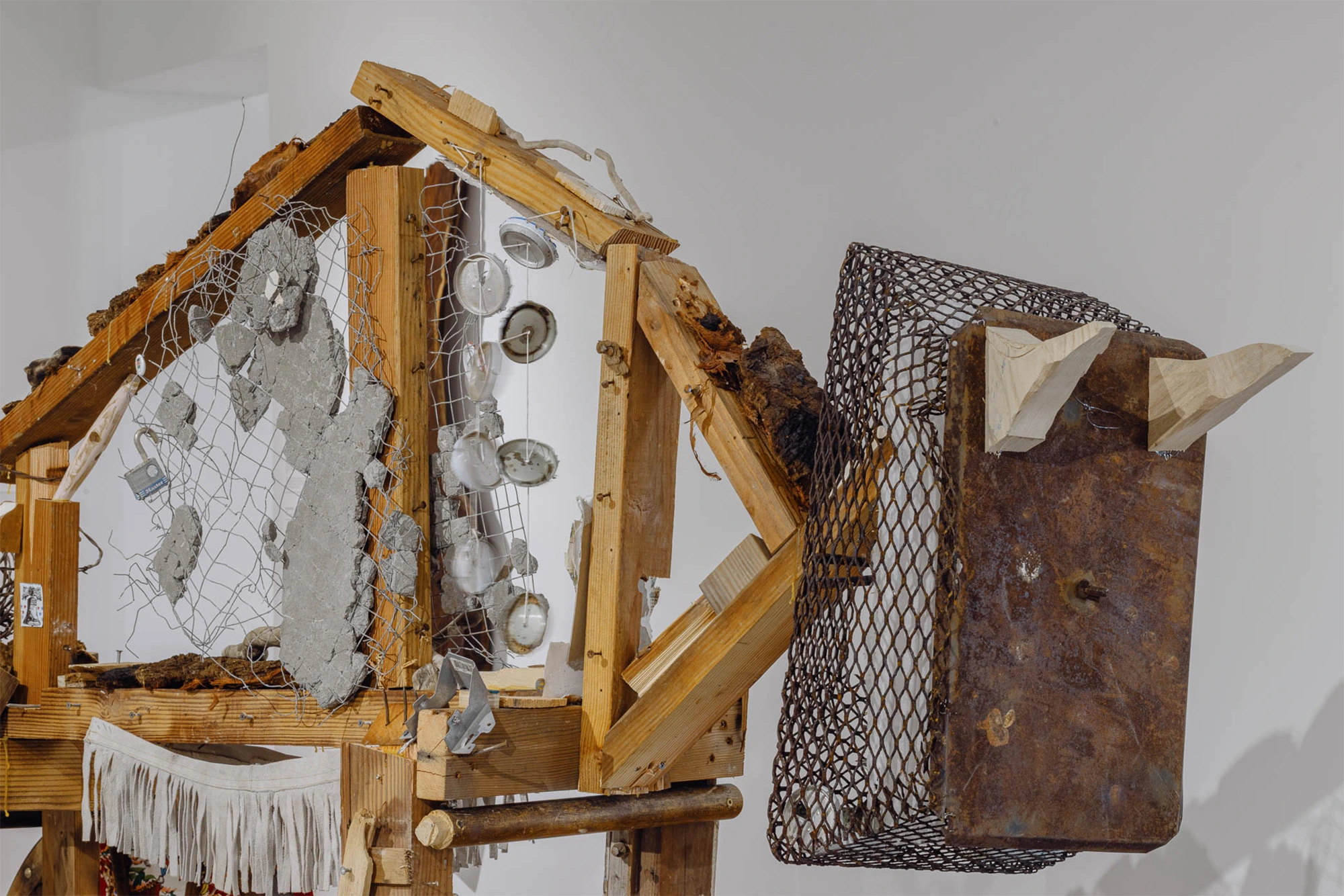 Saif Azzuz: Keet Hegelpa' (the water is rising)