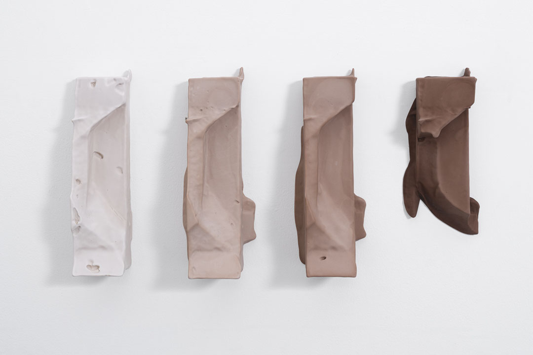 the uncanny in between, blaffer art museum